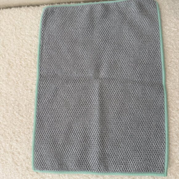 Norwex Diamond Textured Kitchen Towel & Cloth Set (Graphite & mint green trim) - Picture 5 of 7